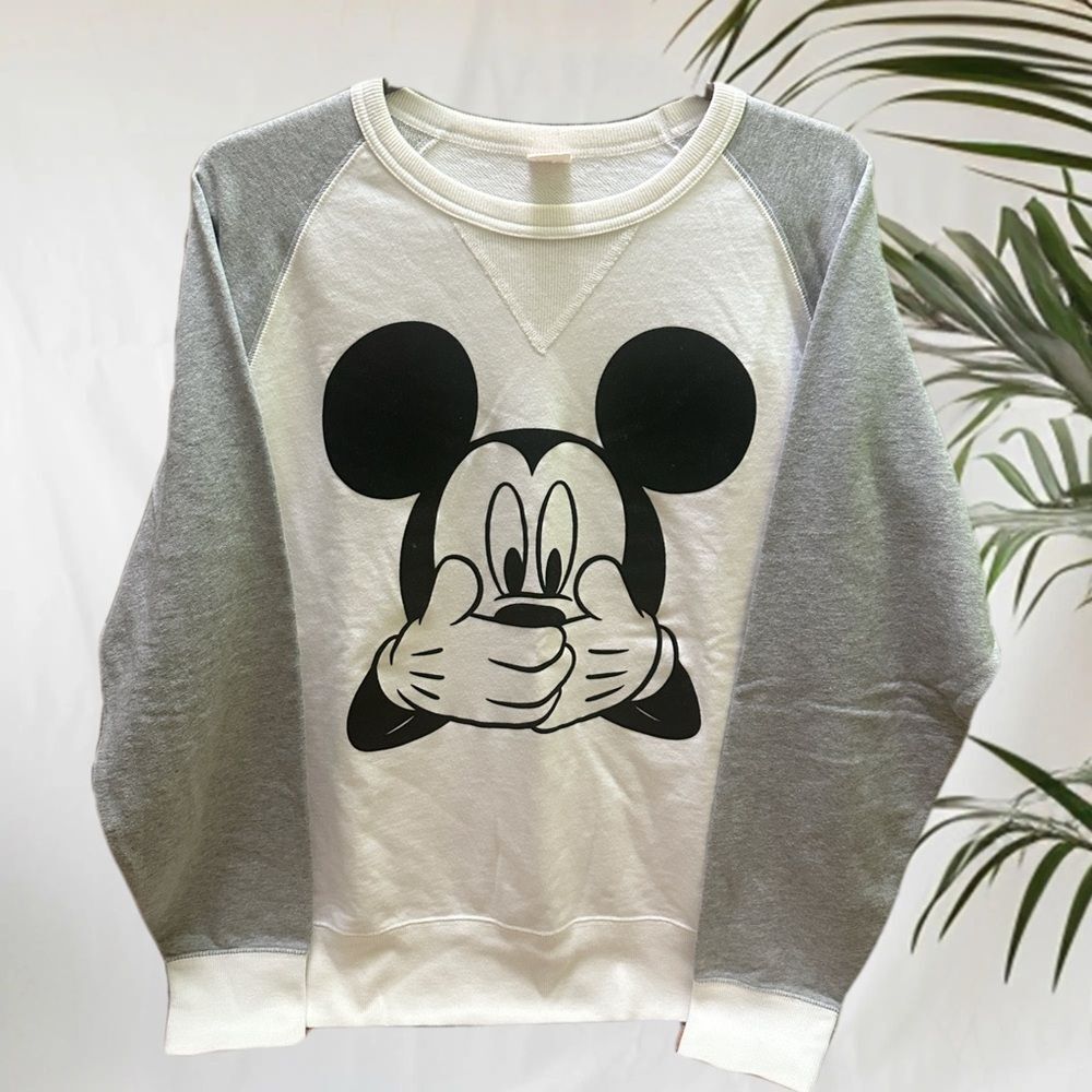 UT Uniqlo Disney Sweatshirt Mickey Mouse M